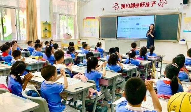 化為甘霖滋潤每一株嫩芽讓教育均衡發展的紅利惠及更多家庭