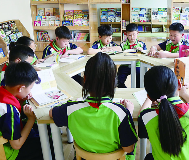 讓書香觸手可及讓習氣自然生長采取軟硬并重的推進戰略