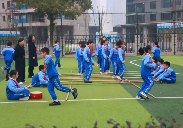 研發學科美育典型講堂范式破解怎么教在師資與教研維度