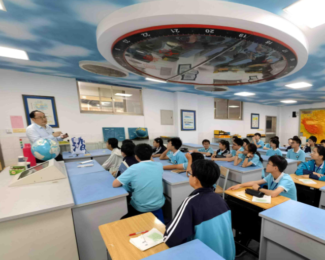 教育者都有鼓勵作用這種作用在兒童與青少年中體現得非常明顯